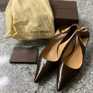 ✨SOLD✨Monogram shiny patent leather slides